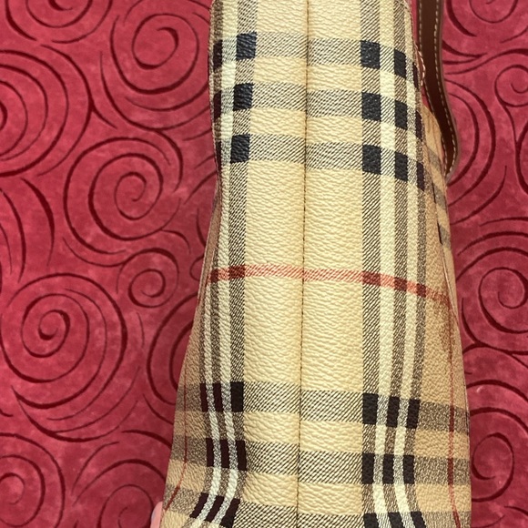 Authentic Burberry London Haymarket Check Italian Tote Handbag - Picture 6 of 10